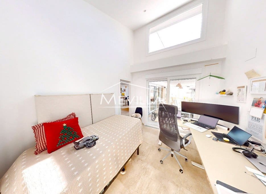 3 bedroom Villa for sale in Campoamor with pool garage - € 1,495,000 (Ref: 8835921)