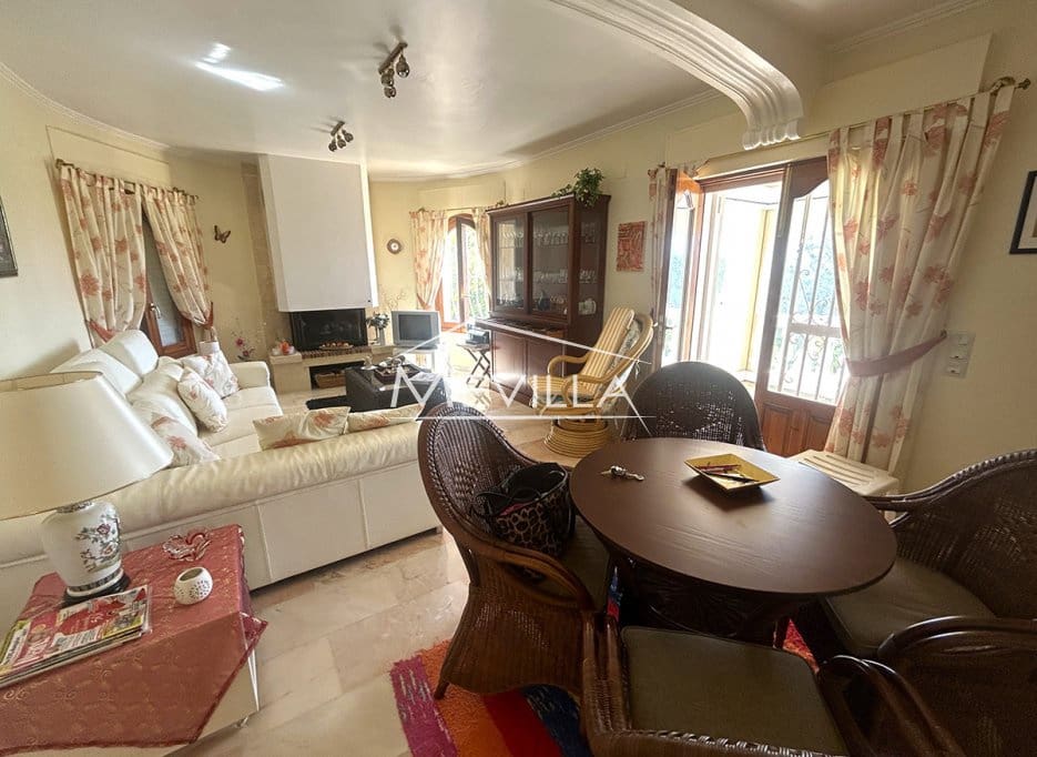 3 bedroom Villa for sale in Calpe / Calp with pool garage - € 499,000 (Ref: 8924545)