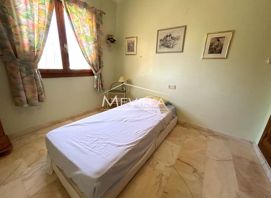 3 bedroom Villa for sale in Calpe / Calp with pool garage - € 499,000 (Ref: 8924545)