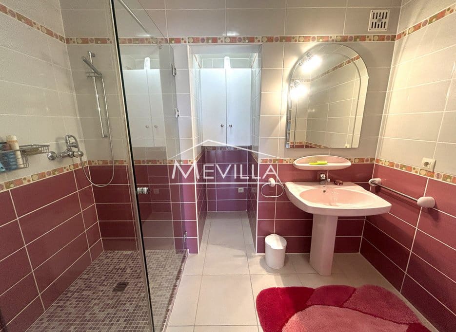 3 bedroom Villa for sale in Calpe / Calp with pool garage - € 499,000 (Ref: 8924545)