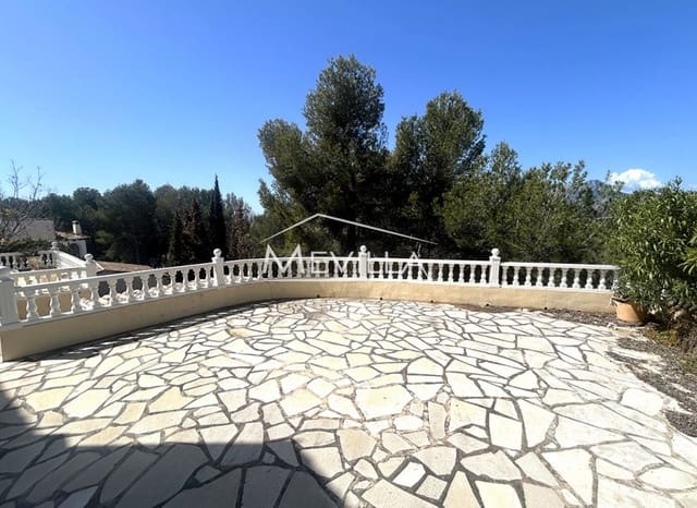 3 chambre Villa/Maison à vendre à Calpe / Calp avec piscine garage - 470 000 € (Ref: 8924545)