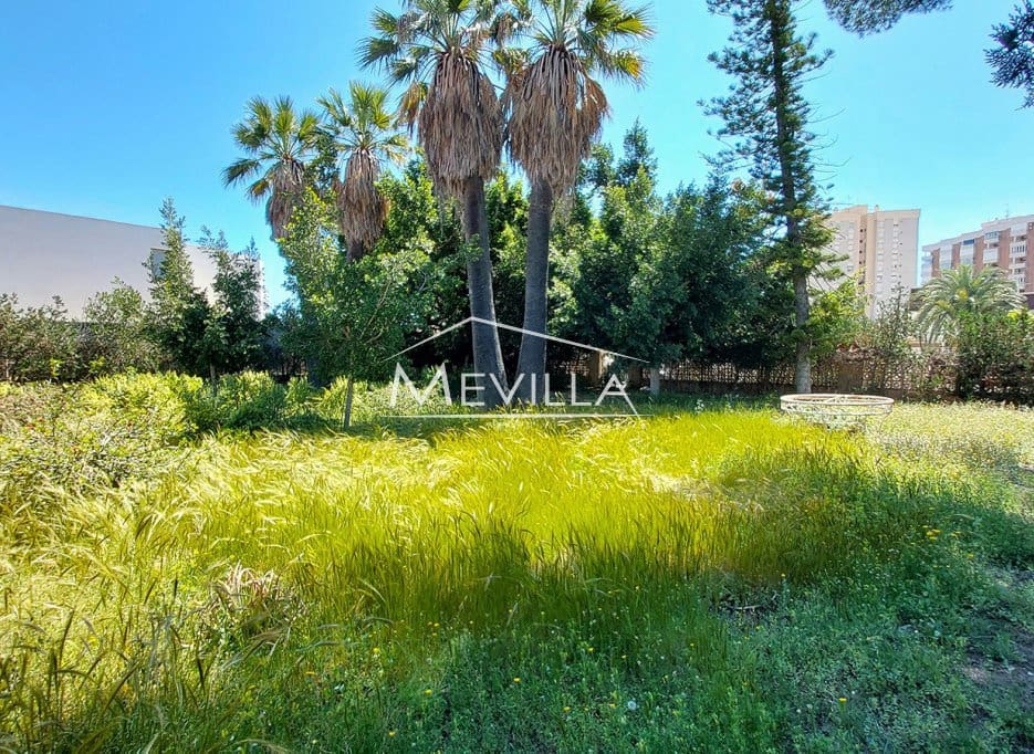 5 chambre Villa/Maison à vendre à Campoamor avec garage - 950 000 € (Ref: 8947705)