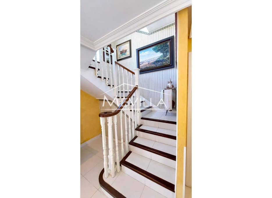 6 bedroom Villa for sale in Campoamor with pool garage - € 725,000 (Ref: 8956080)