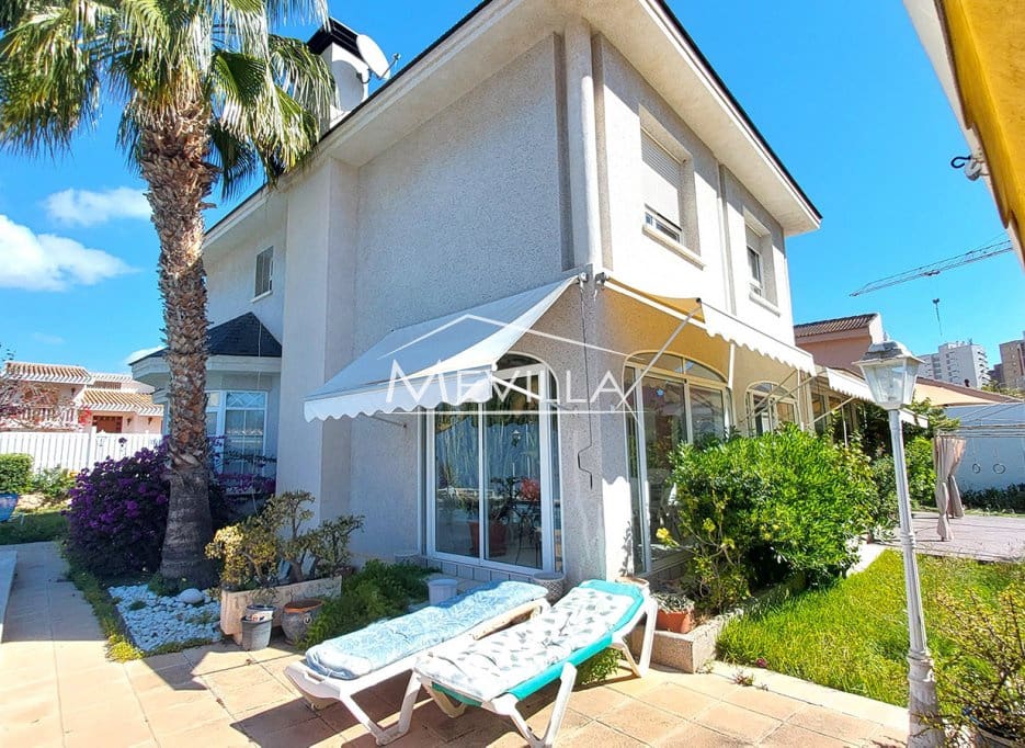 6 bedroom Villa for sale in Campoamor with pool garage - € 725,000 (Ref: 8956080)