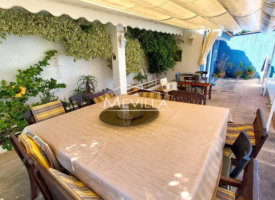 6 bedroom Villa for sale in Campoamor with pool garage - € 725,000 (Ref: 8956080)