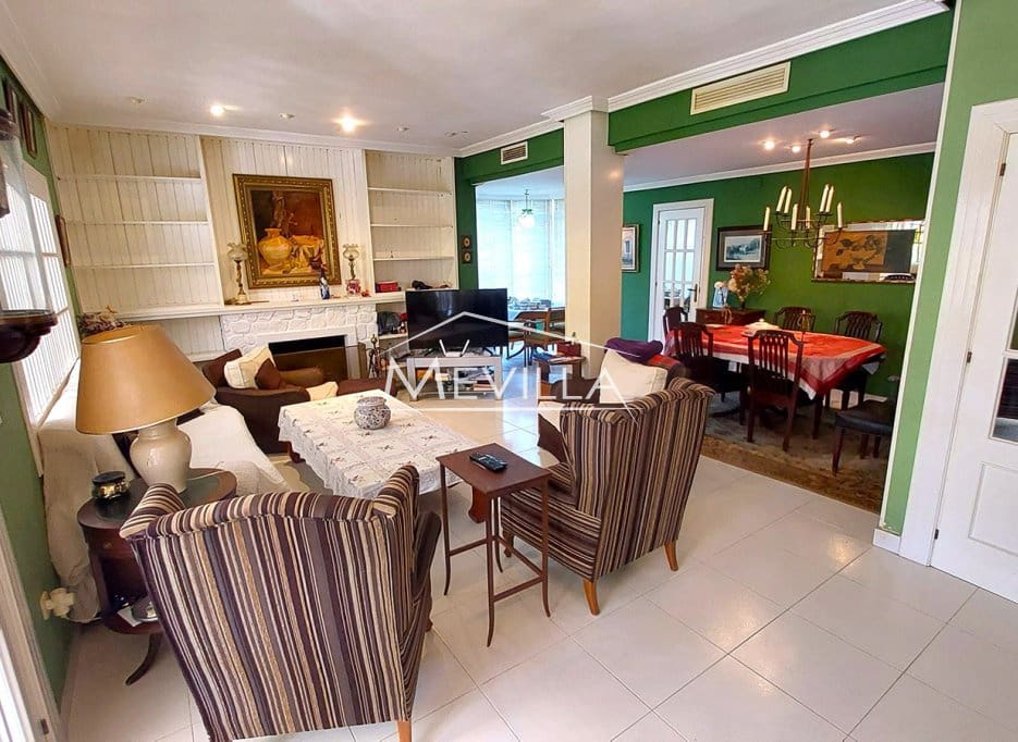 6 bedroom Villa for sale in Campoamor with pool garage - € 725,000 (Ref: 8956080)