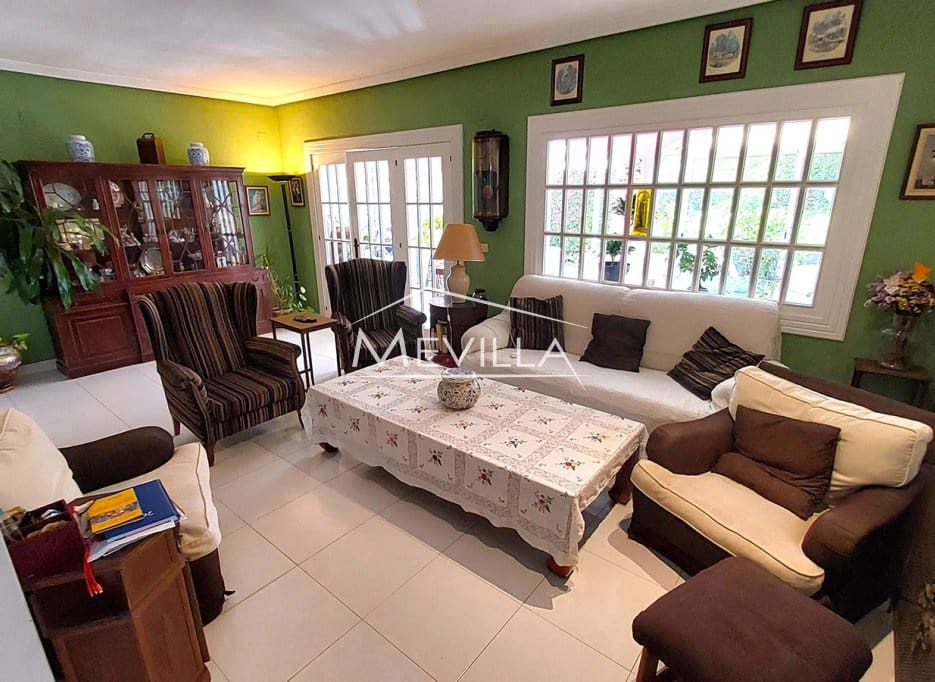 6 bedroom Villa for sale in Campoamor with pool garage - € 725,000 (Ref: 8956080)