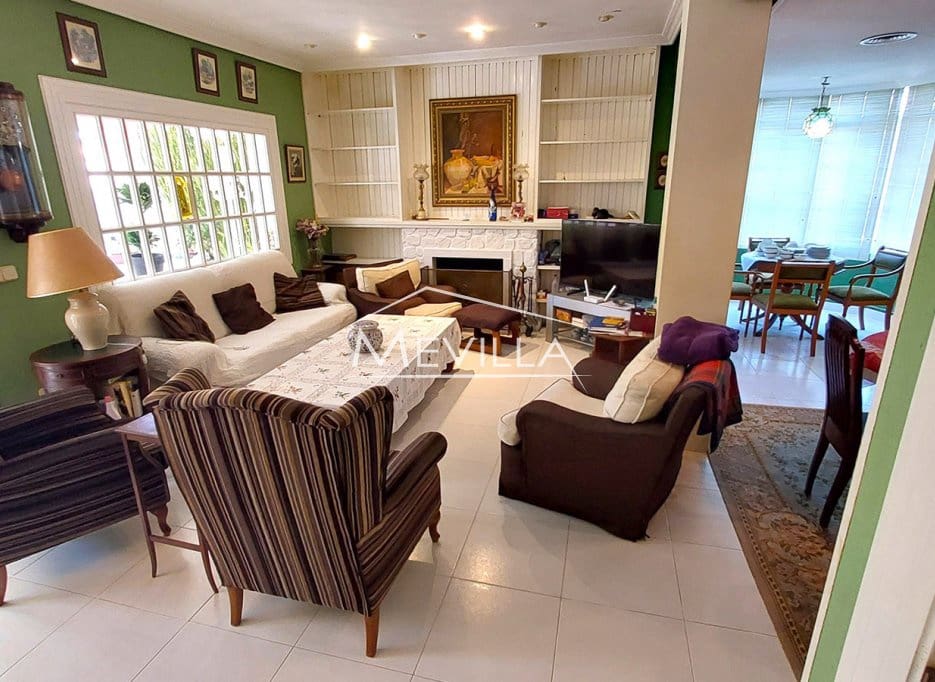 6 bedroom Villa for sale in Campoamor with pool garage - € 725,000 (Ref: 8956080)