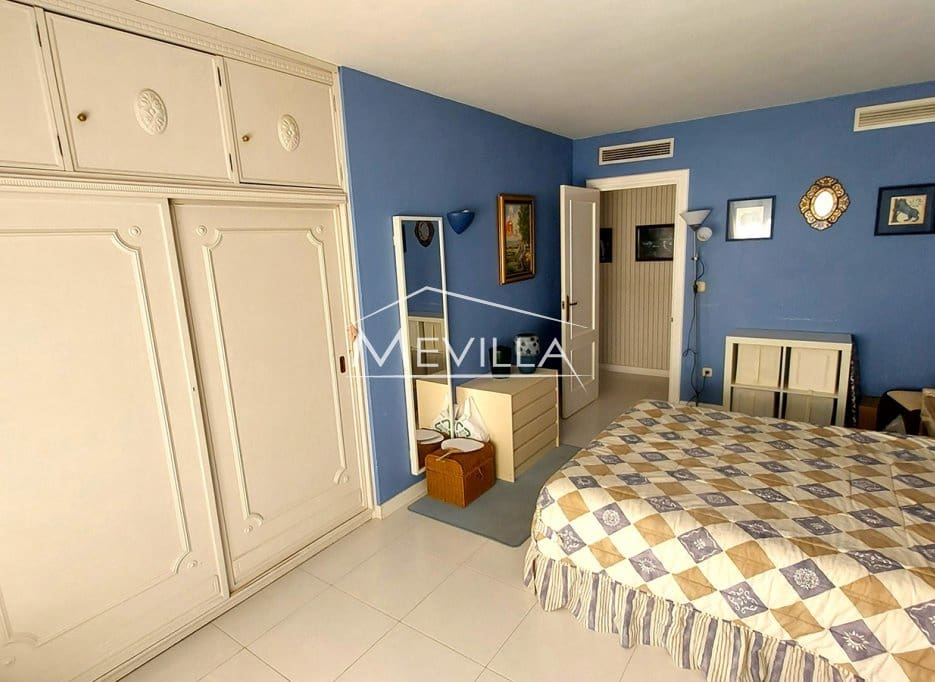 6 bedroom Villa for sale in Campoamor with pool garage - € 725,000 (Ref: 8956080)