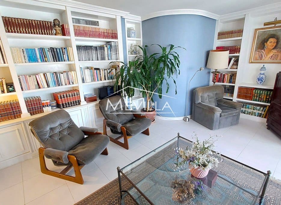 6 bedroom Villa for sale in Campoamor with pool garage - € 725,000 (Ref: 8956080)