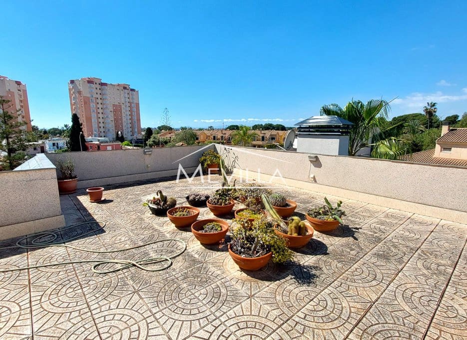 6 bedroom Villa for sale in Campoamor with pool garage - € 725,000 (Ref: 8956080)