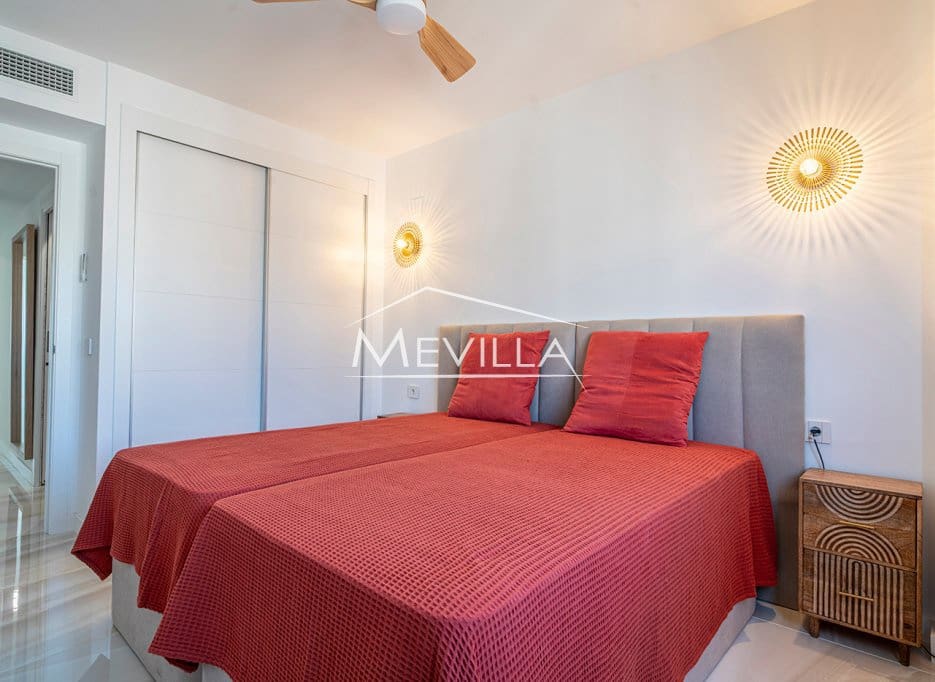 3 slaapkamer Appartement te koop in Orihuela Costa met zwembad garage - € 610.000 (Ref: 8967460)