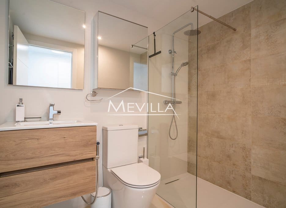 3 slaapkamer Appartement te koop in Orihuela Costa met zwembad garage - € 610.000 (Ref: 8967460)