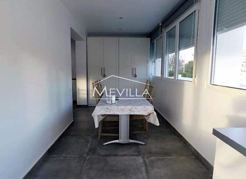 6 Zimmer Villa zu verkaufen in La Zenia mit Pool Garage - 1.600.000 € (Ref: 8998290)