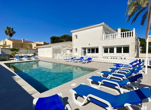 6 chambre Villa/Maison à vendre à La Zenia, Orihuela avec piscine garage - 1 600 000 € (Ref: 8998290)