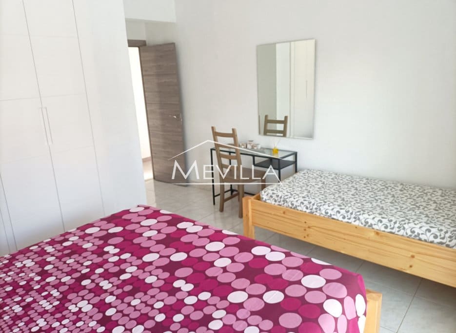 6 Zimmer Villa zu verkaufen in La Zenia mit Pool Garage - 1.600.000 € (Ref: 8998290)