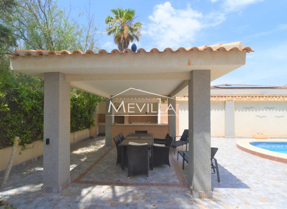 5 sypialnia Willa na sprzedaż w La Zenia z basenem garażem - 1 050 000 € (Ref: 9077404)