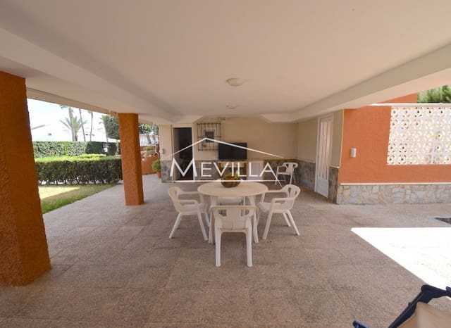 5 chambre Villa/Maison à vendre à Torrevieja avec garage - 1 050 000 € (Ref: 9077406)