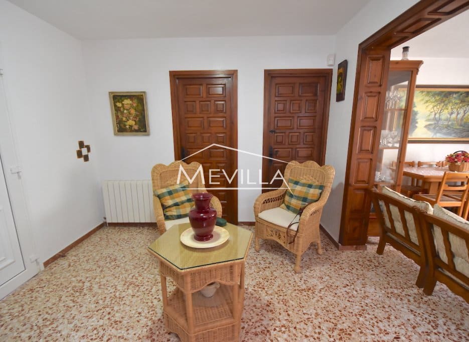 Chalet de 5 habitaciones en Torrevieja en venta con garaje - 1.050.000 € (Ref: 9077406)