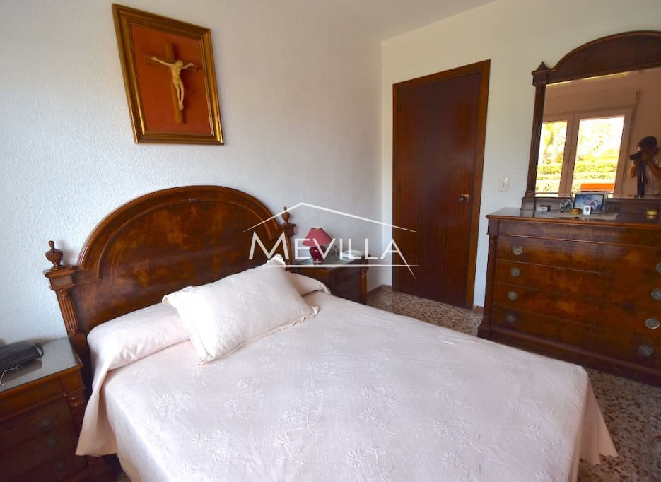 Chalet de 5 habitaciones en Torrevieja en venta con garaje - 1.050.000 € (Ref: 9077406)