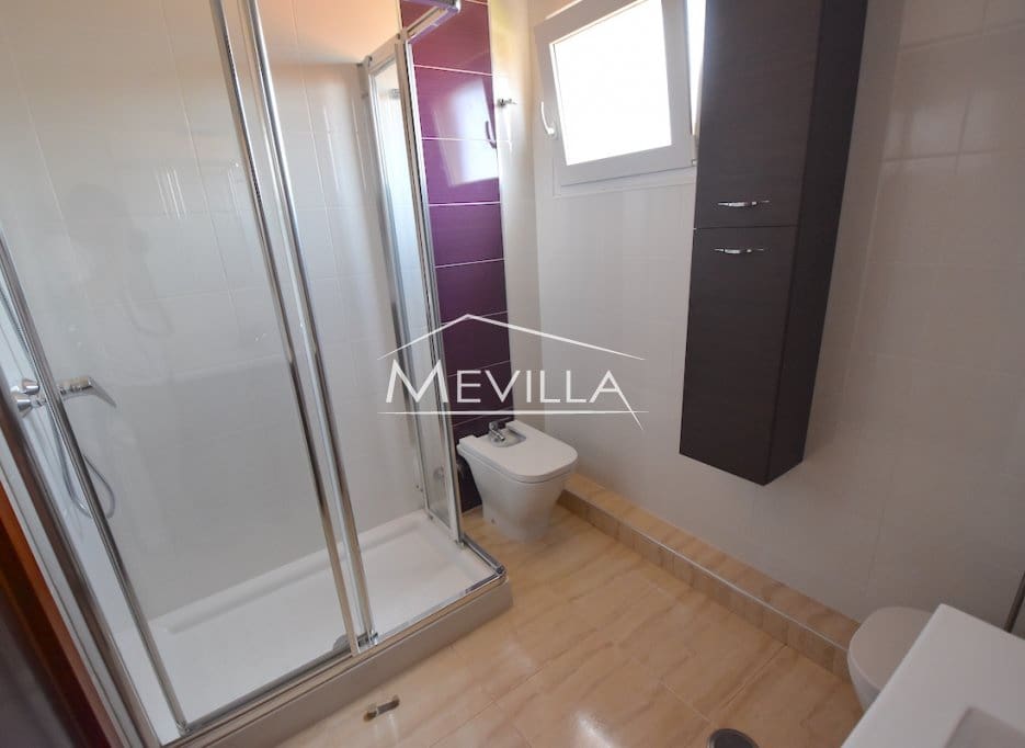 Chalet de 5 habitaciones en Torrevieja en venta con garaje - 1.050.000 € (Ref: 9077406)