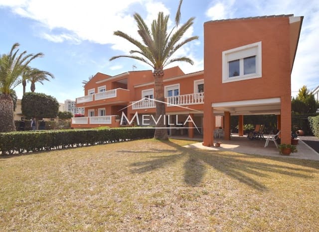 5 chambre Villa/Maison à vendre à Torrevieja avec garage - 1 050 000 € (Ref: 9077406)