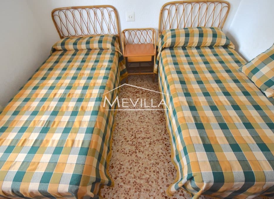 Chalet de 5 habitaciones en Torrevieja en venta con garaje - 1.050.000 € (Ref: 9077406)