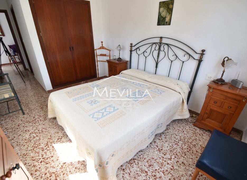 Chalet de 5 habitaciones en Torrevieja en venta con garaje - 1.050.000 € (Ref: 9077406)