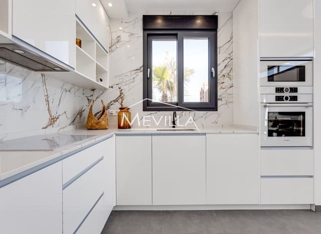 4 quarto Moradia para venda em Los Europeos, Torrevieja com piscina garagem - 990 000 € (Ref: 9077408)