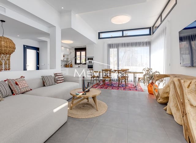 4 quarto Moradia para venda em Los Europeos, Torrevieja com piscina garagem - 990 000 € (Ref: 9077408)