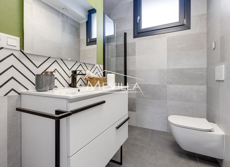 4 quarto Moradia para venda em Torrevieja com piscina garagem - 990 000 € (Ref: 9077408)