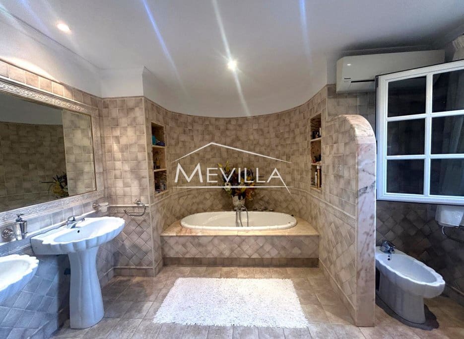 3 chambre Villa/Maison à vendre à Los Balcones avec piscine garage - 495 000 € (Ref: 9077409)