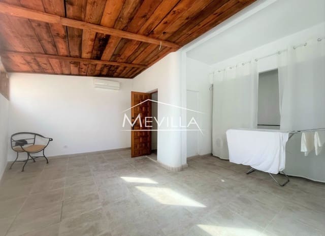 4 slaapkamer Huis te koop in Torrevieja - € 299.000 (Ref: 9077415)