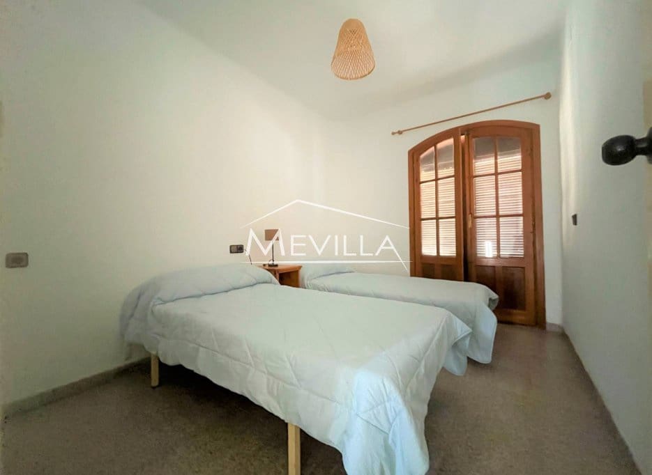 4 slaapkamer Huis te koop in Torrevieja - € 299.000 (Ref: 9077415)