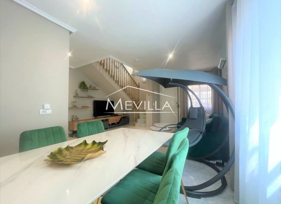 3 soverom Villa til salgs i Los Altos med svømmebasseng garasje - € 350 000 (Ref: 9077417)