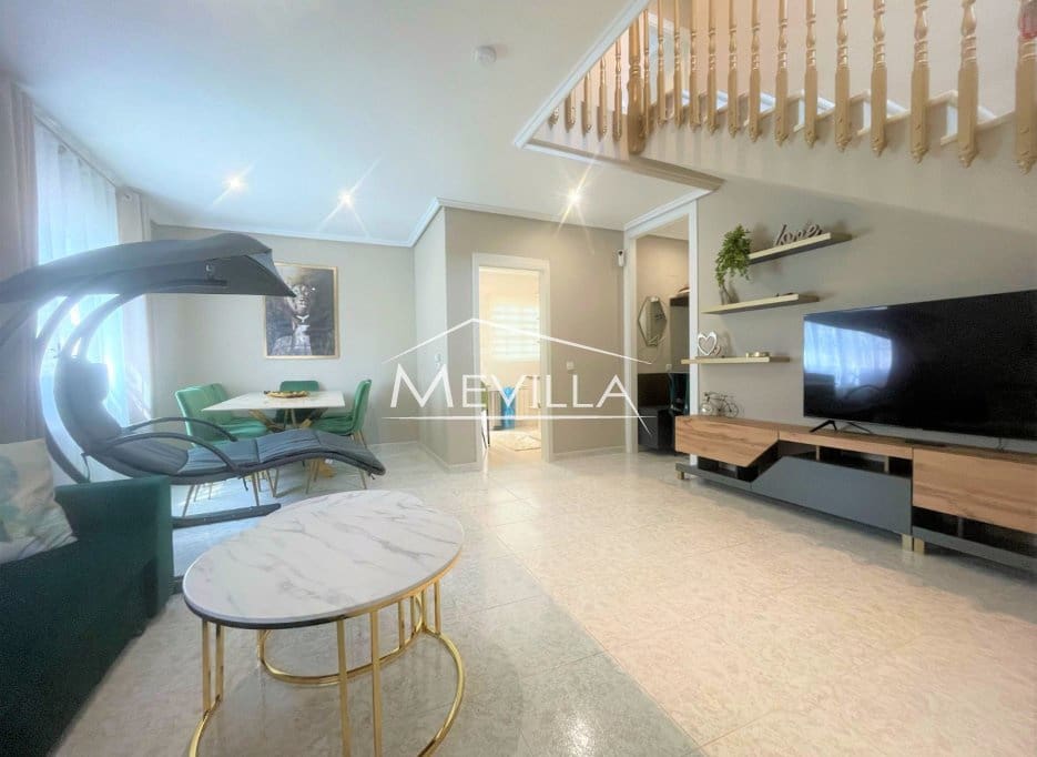 3 soverom Villa til salgs i Los Altos med svømmebasseng garasje - € 350 000 (Ref: 9077417)