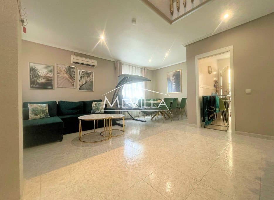 3 soverom Villa til salgs i Los Altos med svømmebasseng garasje - € 350 000 (Ref: 9077417)