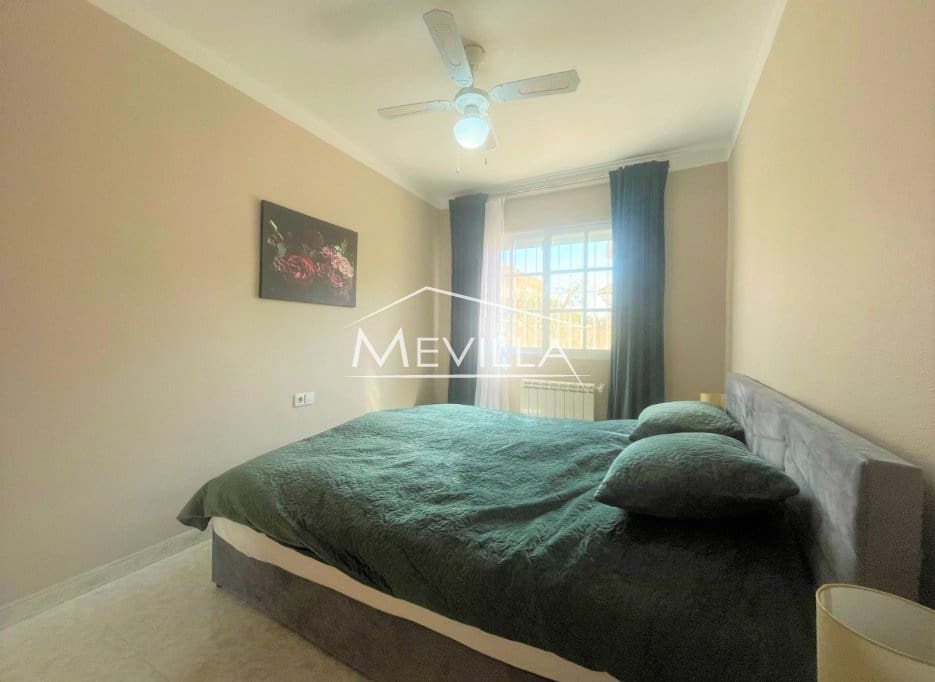 3 soverom Villa til salgs i Los Altos med svømmebasseng garasje - € 350 000 (Ref: 9077417)