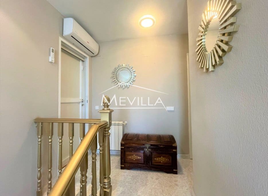 3 soverom Villa til salgs i Los Altos med svømmebasseng garasje - € 350 000 (Ref: 9077417)