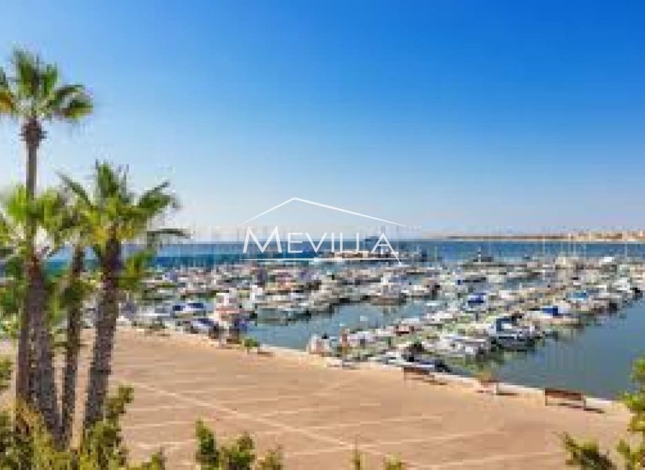 4 quarto Casa em Banda para venda em Torre de la Horadada com garagem - 270 000 € (Ref: 9077418)