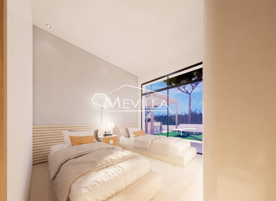 3 slaapkamer Villa te koop in Pinar de Campoverde met zwembad garage - € 750.000 (Ref: 9077421)