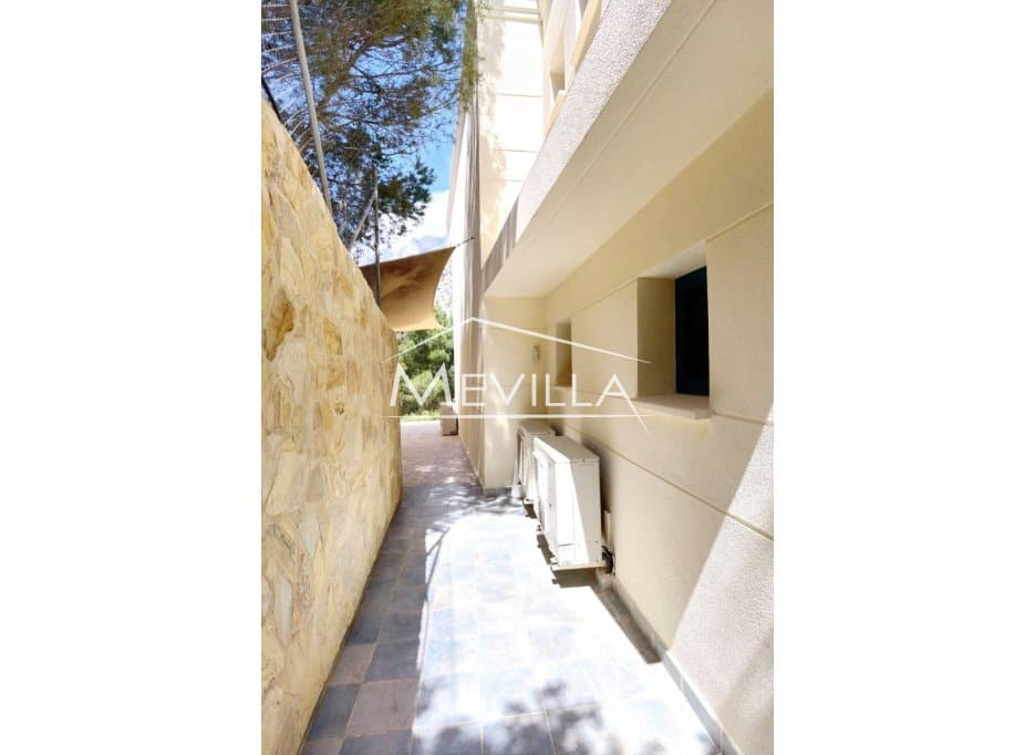 Chalet de 5 habitaciones en Altea en venta con piscina garaje - 895.000 € (Ref: 9077422)