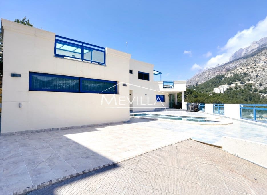 Chalet de 5 habitaciones en Altea en venta con piscina garaje - 895.000 € (Ref: 9077422)