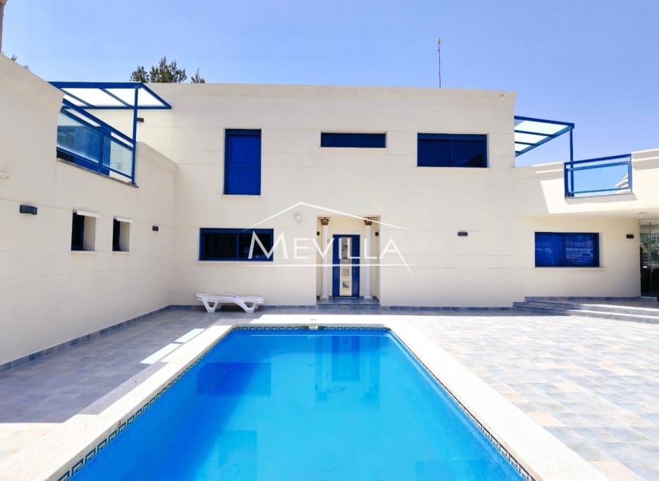 Chalet de 5 habitaciones en Altea en venta con piscina garaje - 895.000 € (Ref: 9077422)