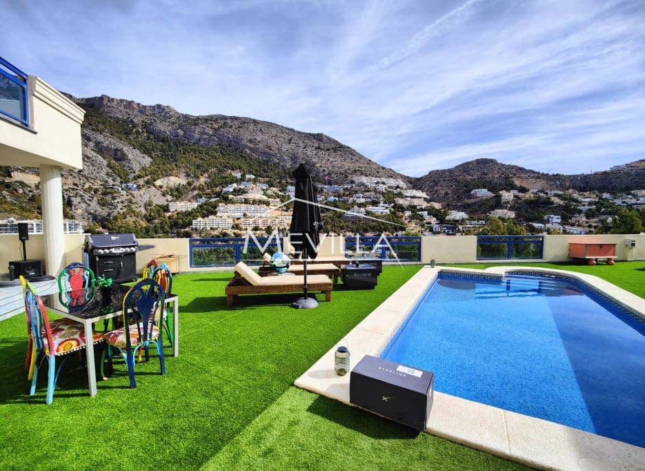 Chalet de 5 habitaciones en Altea en venta con piscina garaje - 895.000 € (Ref: 9077422)