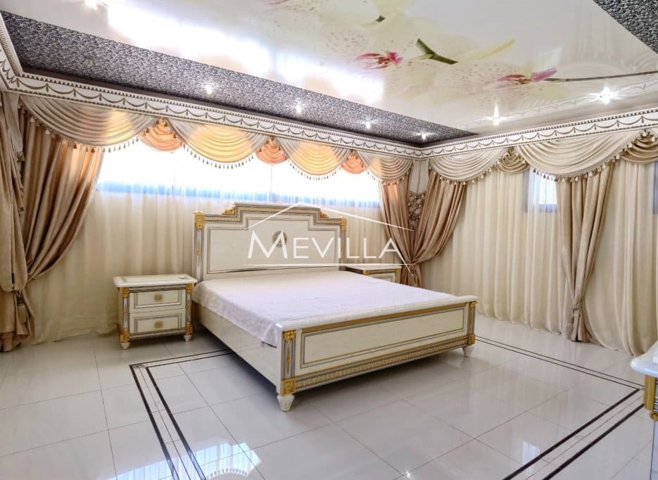 Chalet de 5 habitaciones en Altea en venta con piscina garaje - 895.000 € (Ref: 9077422)