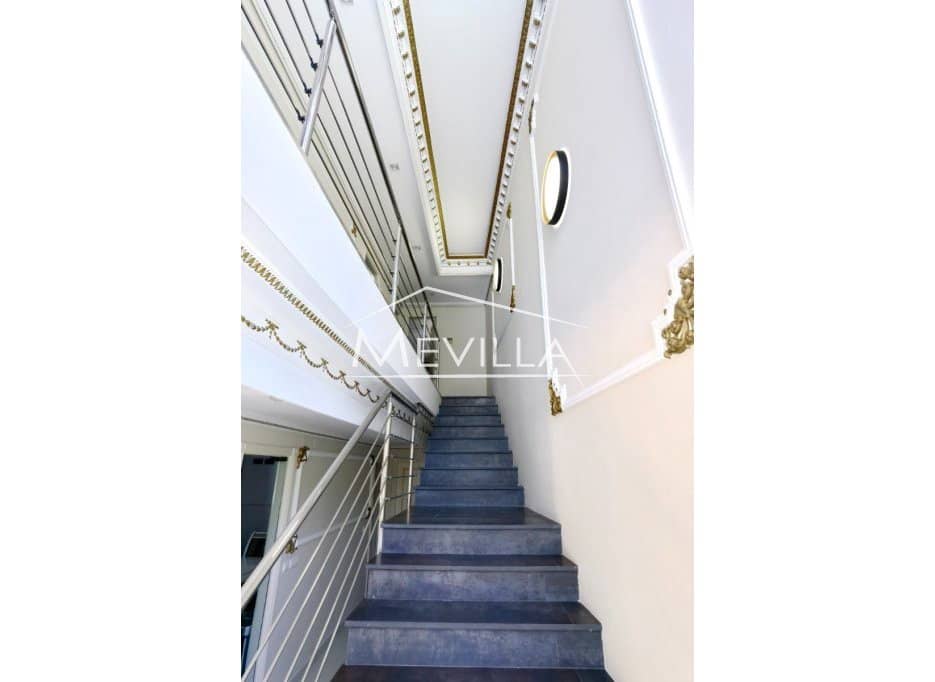 Chalet de 5 habitaciones en Altea en venta con piscina garaje - 895.000 € (Ref: 9077422)