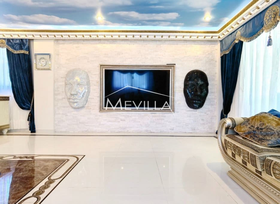 Chalet de 5 habitaciones en Altea en venta con piscina garaje - 895.000 € (Ref: 9077422)