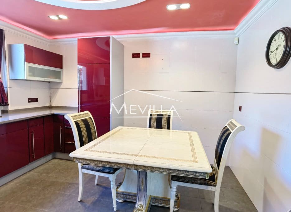 Chalet de 5 habitaciones en Altea en venta con piscina garaje - 895.000 € (Ref: 9077422)