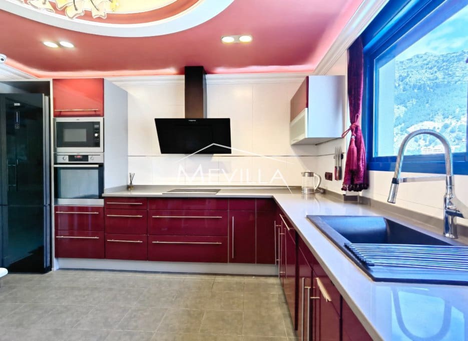 Chalet de 5 habitaciones en Altea en venta con piscina garaje - 895.000 € (Ref: 9077422)